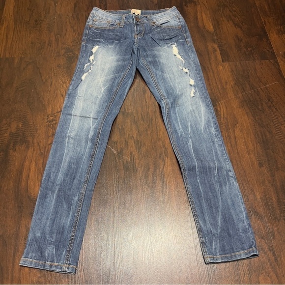 Arden B Denim - ARDEN B women’s distressed Cropped Pants Size 4 26 x 31 EUC vintage Y2K fashion